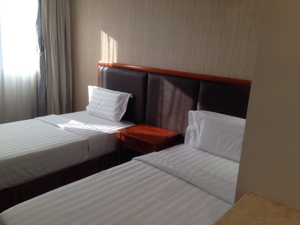 Asia Hotel 拉哈达图 外观 照片
